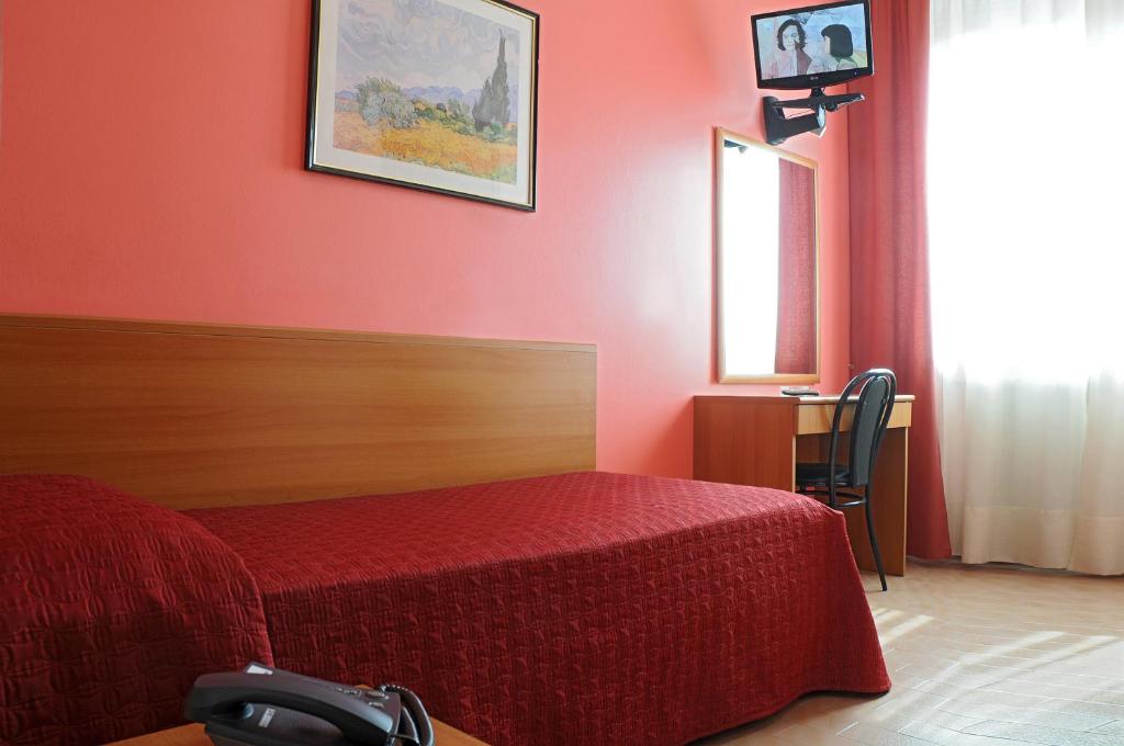 Camera singola con bagno privato | Hotel Rosy Arluno (MI)