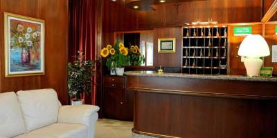 Reception e Ingresso | Hotel Rosy Arluno (MI)